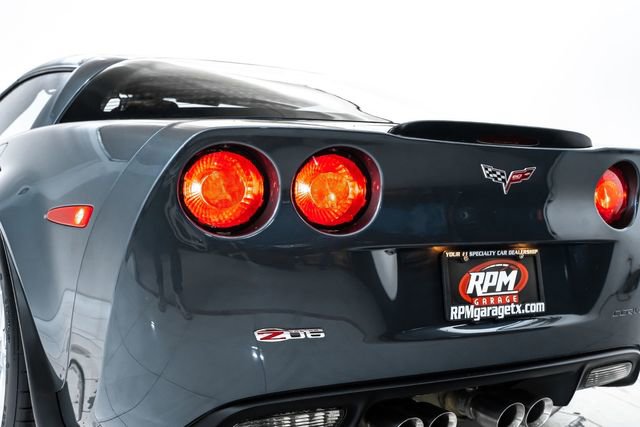 Used 2013 Chevrolet Corvette Z06 w/ 2LZ Preferred Equipment Group RWD image 11
