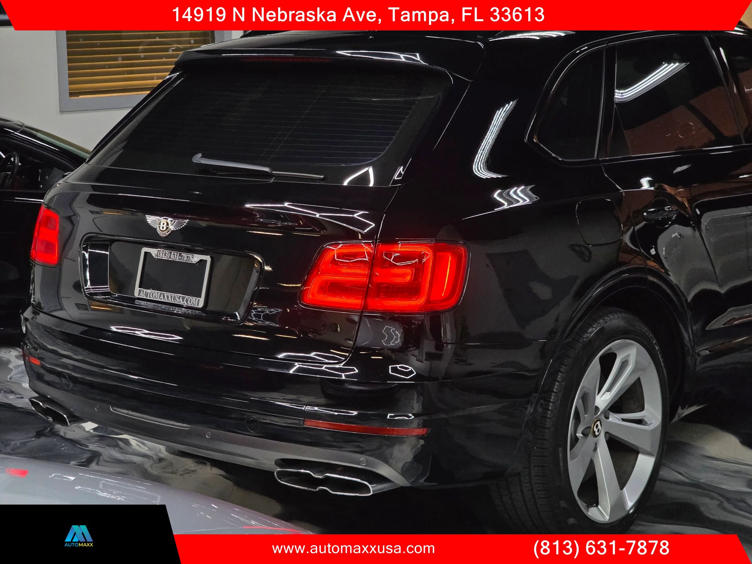 Used 2020 Bentley Bentayga Design Series AWD/4WD image 15