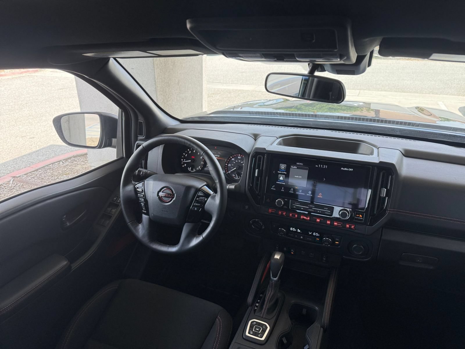 Used 2026 Nissan Frontier PRO-4X AWD/4WD image 34