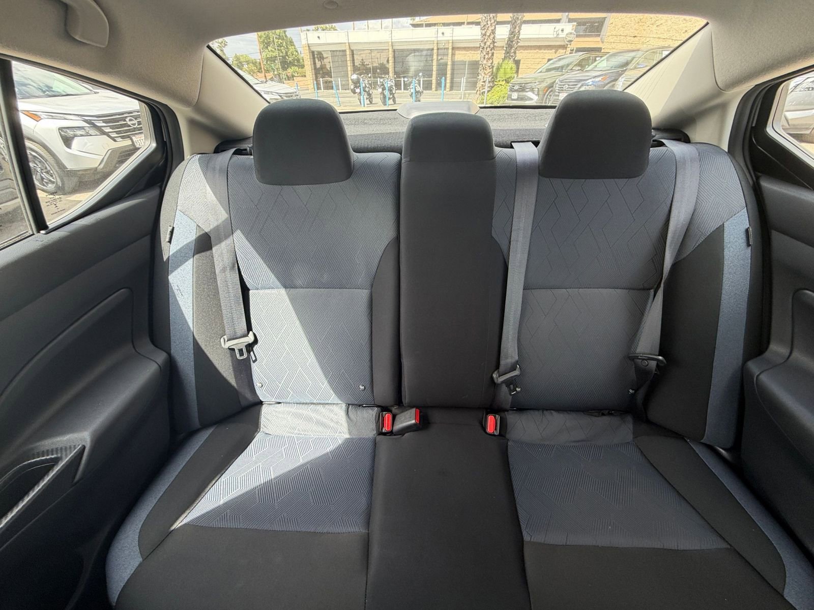Used 2025 Nissan Versa SV FWD image 36