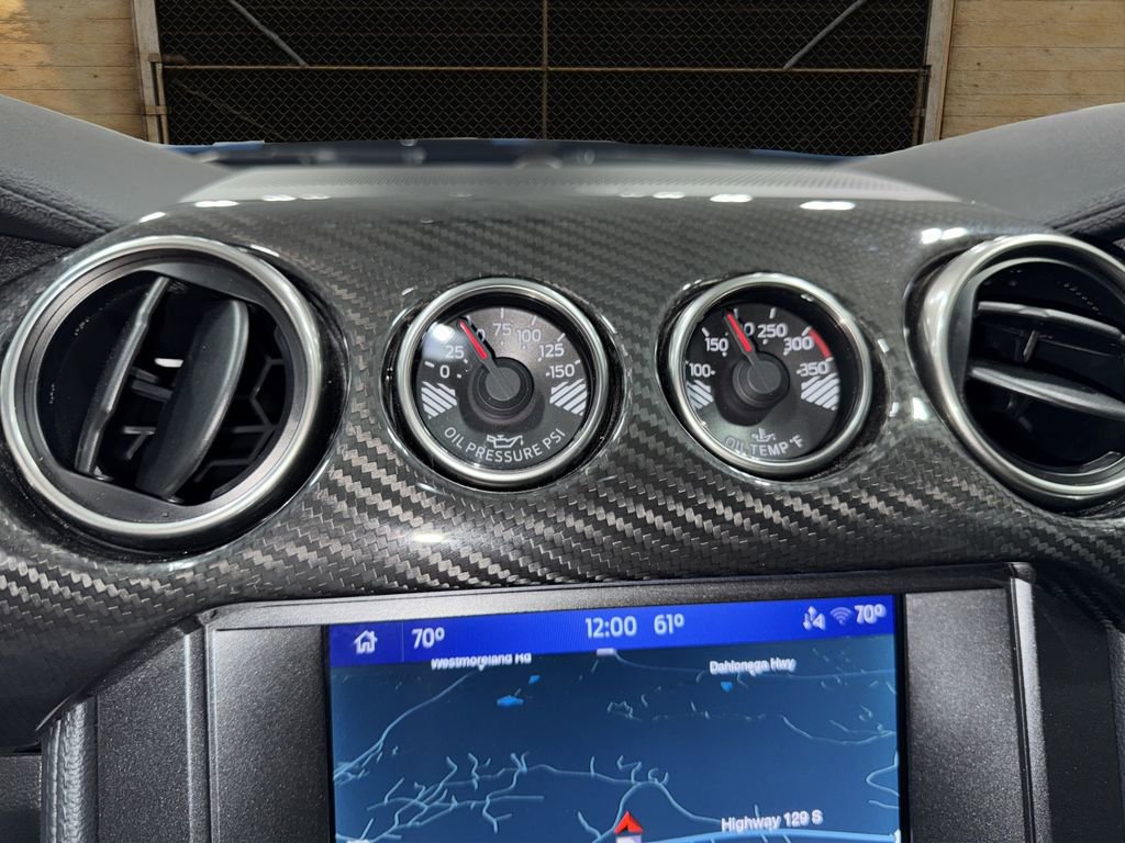 Used 2020 Ford Mustang Shelby GT500 w/ Carbon Fiber Track Pack image 32