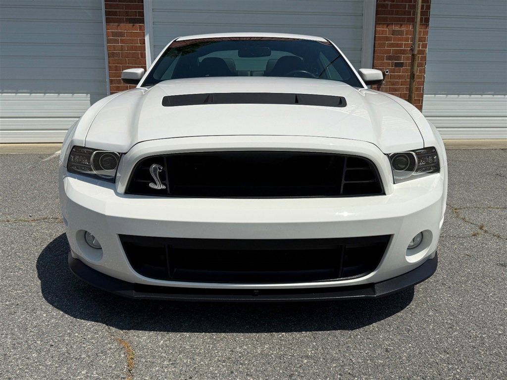 Used 2013 Ford Mustang Shelby GT500 image 9