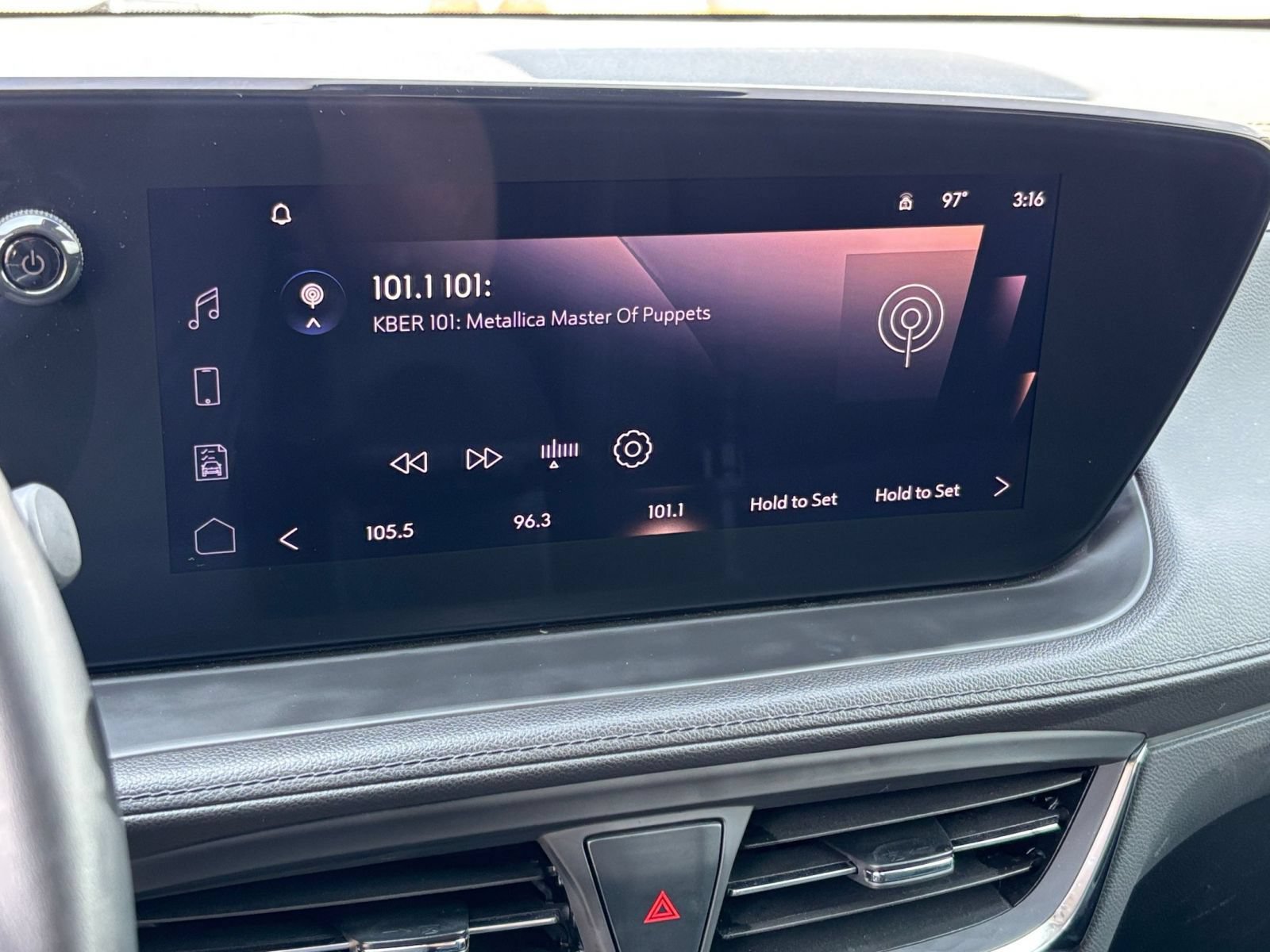Used 2025 Buick Encore GX Preferred AWD/4WD image 19