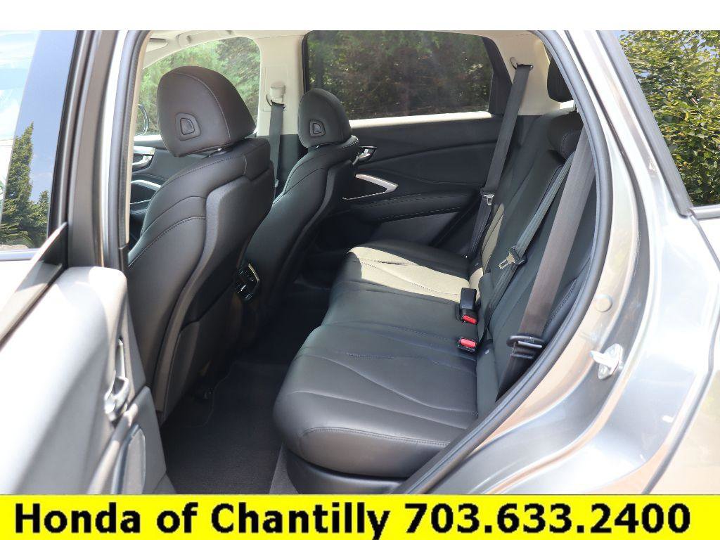 Used 2024 Acura RDX SH-AWD image 32