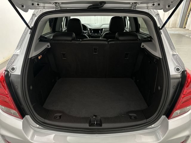 Used 2018 Chevrolet Trax LT w/ LT Convenience Package FWD image 22