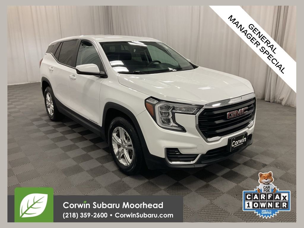 Used 2024 GMC Terrain SLE image 1