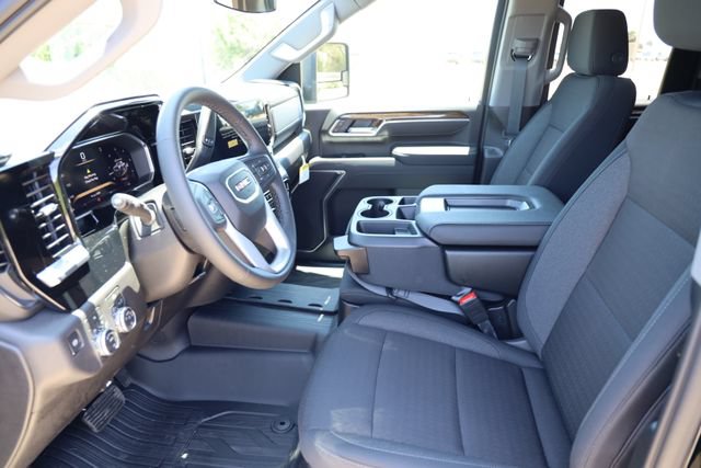 New 2026 GMC Sierra 3500 SLE w/ SLE Value Package AWD/4WD image 12