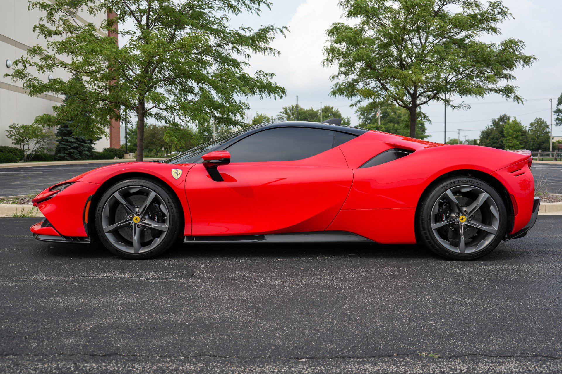 Used 2022 Ferrari SF90 Stradale AWD/4WD image 10