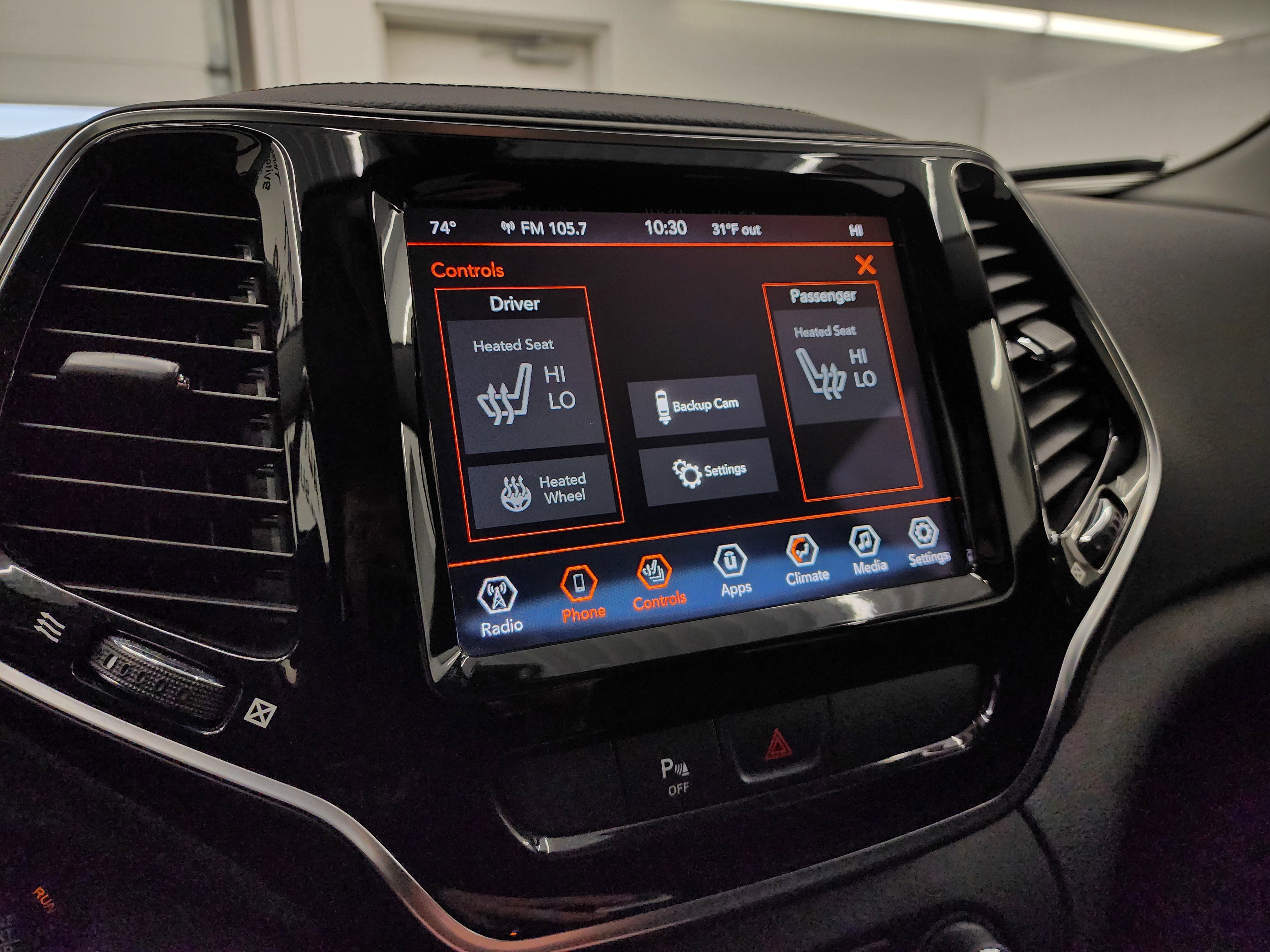 Used 2020 Jeep Cherokee Limited image 45