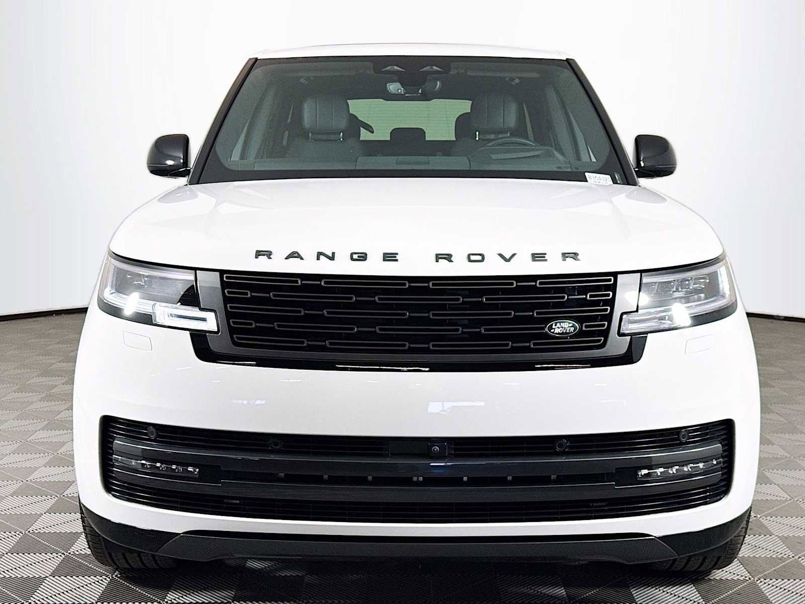 New 2026 Land Rover Range Rover SE AWD/4WD image 2
