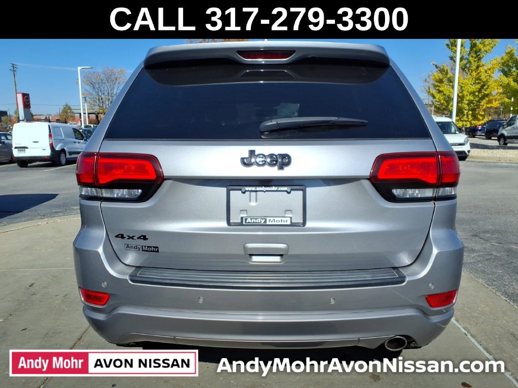 Used 2019 Jeep Grand Cherokee Altitude AWD/4WD image 11