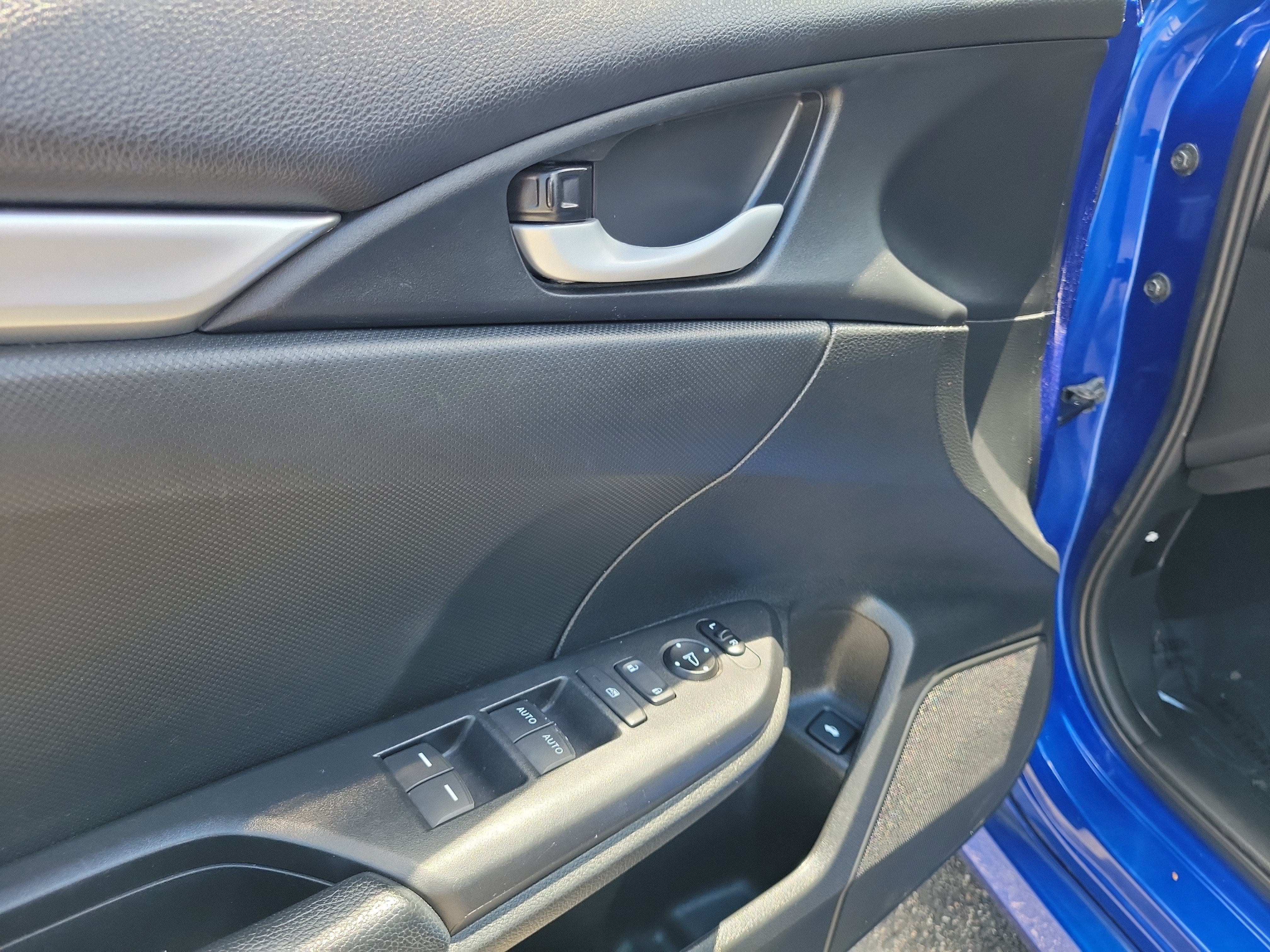 Used 2019 Honda Civic Sport image 18