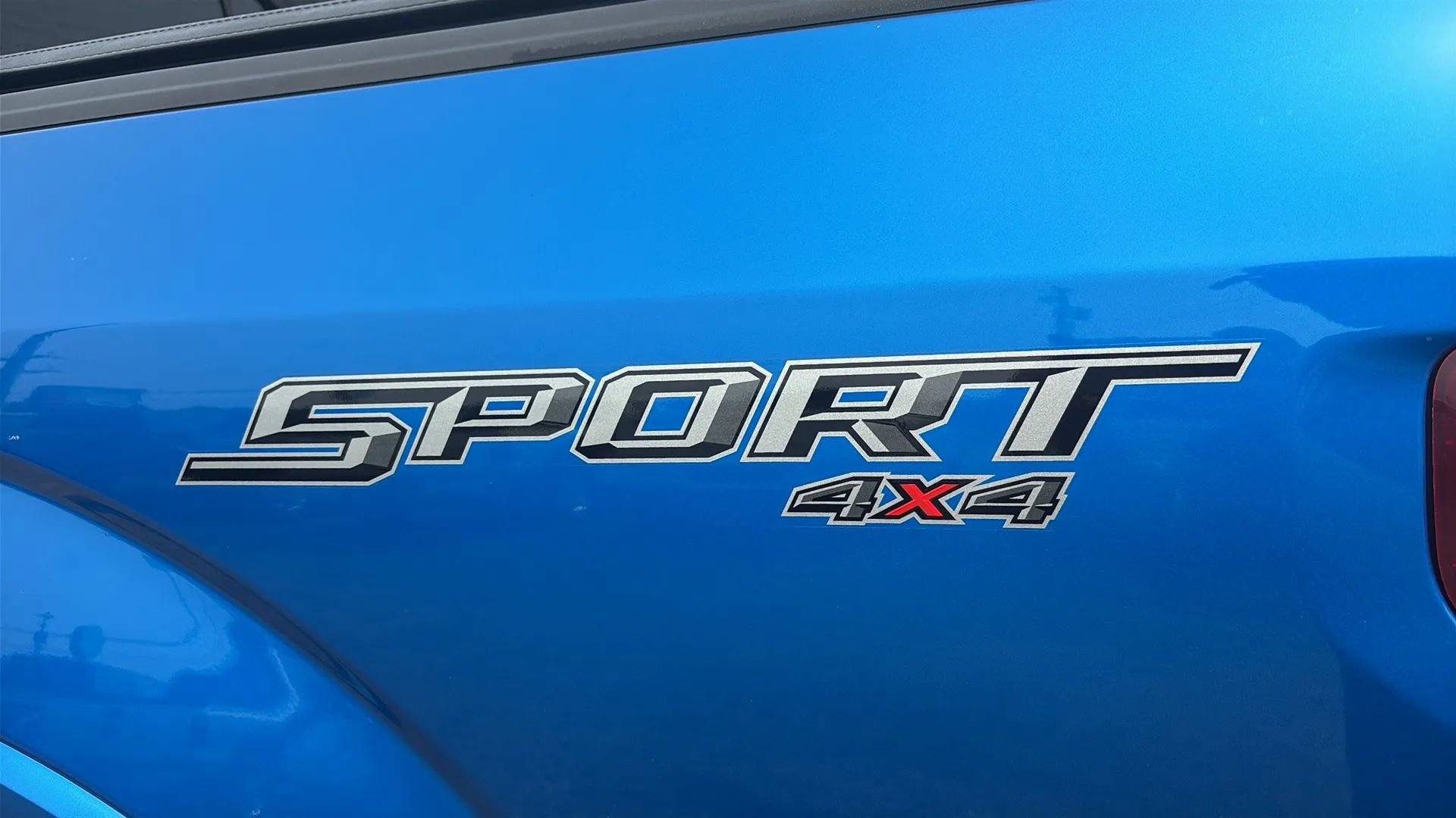 Used 2019 Ford F150 XLT w/ Equipment Group 302A Luxury AWD/4WD image 7