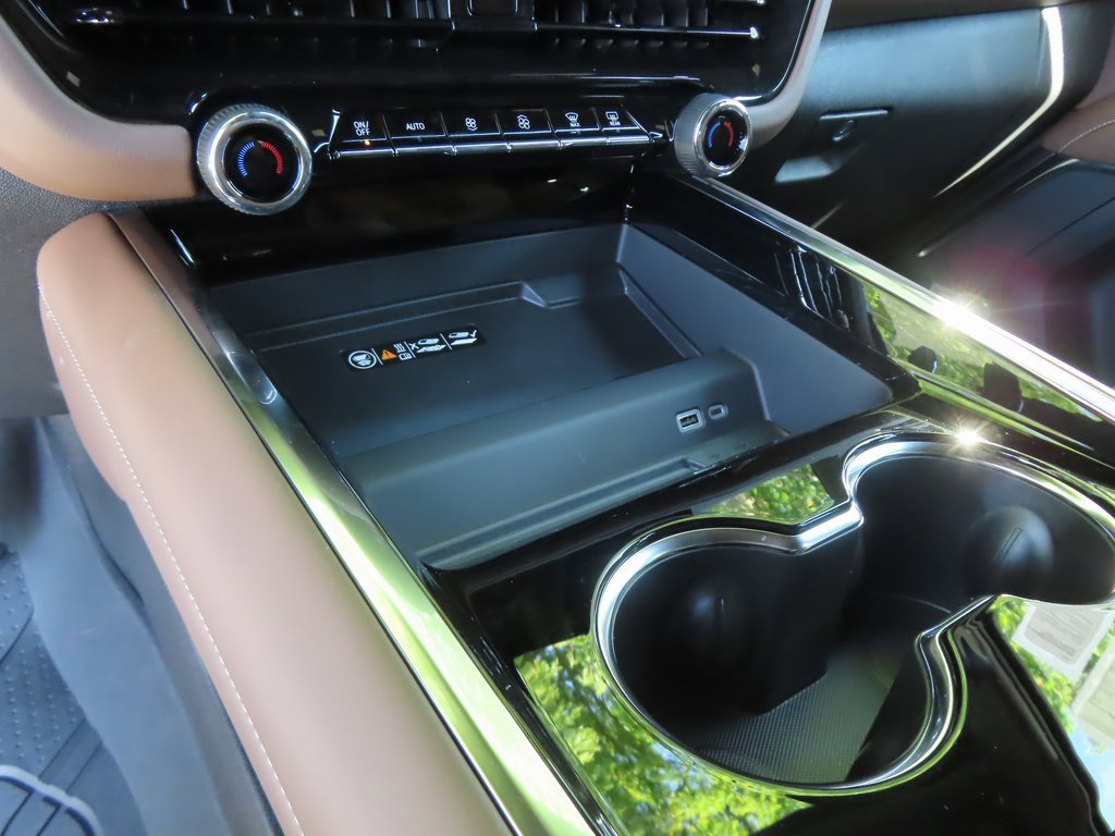 New 2026 Chevrolet Suburban High Country image 6