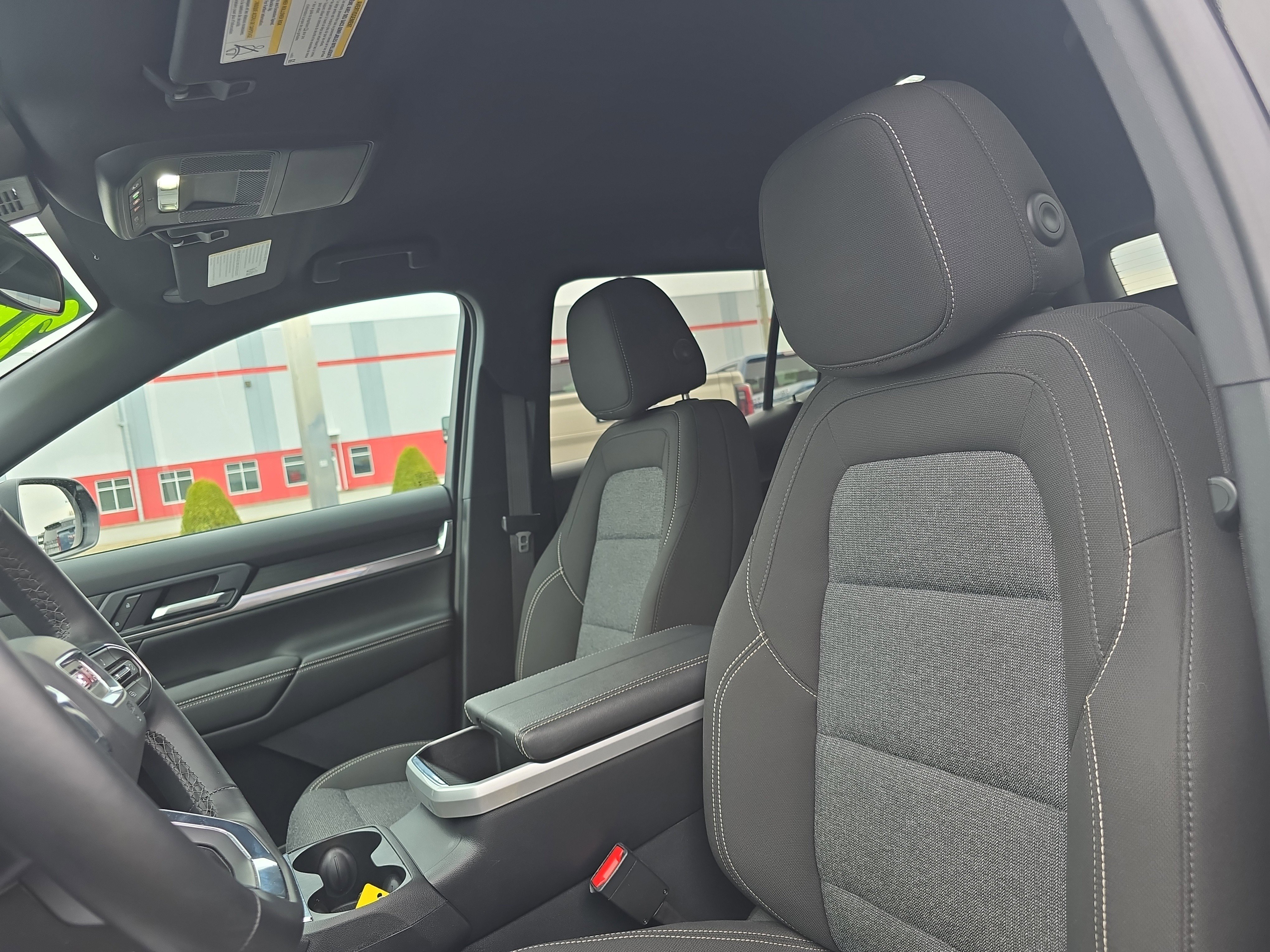 Used 2026 GMC Terrain Elevation w/ Black Edition image 12