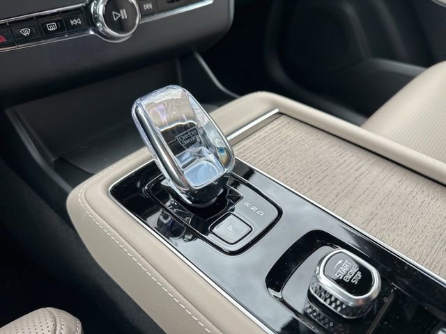 New 2026 Volvo XC90 B6 Ultra w/ Protection Package image 14