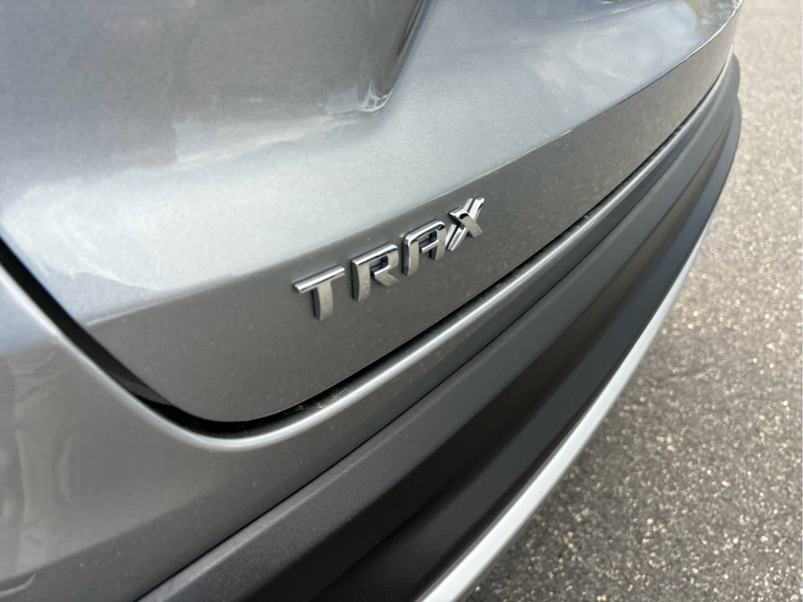 Certified 2025 Chevrolet Trax LT FWD image 24