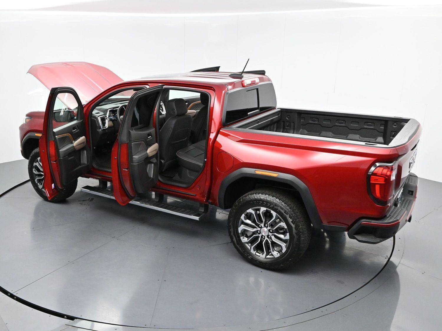 Used 2026 GMC Canyon Denali AWD/4WD image 43