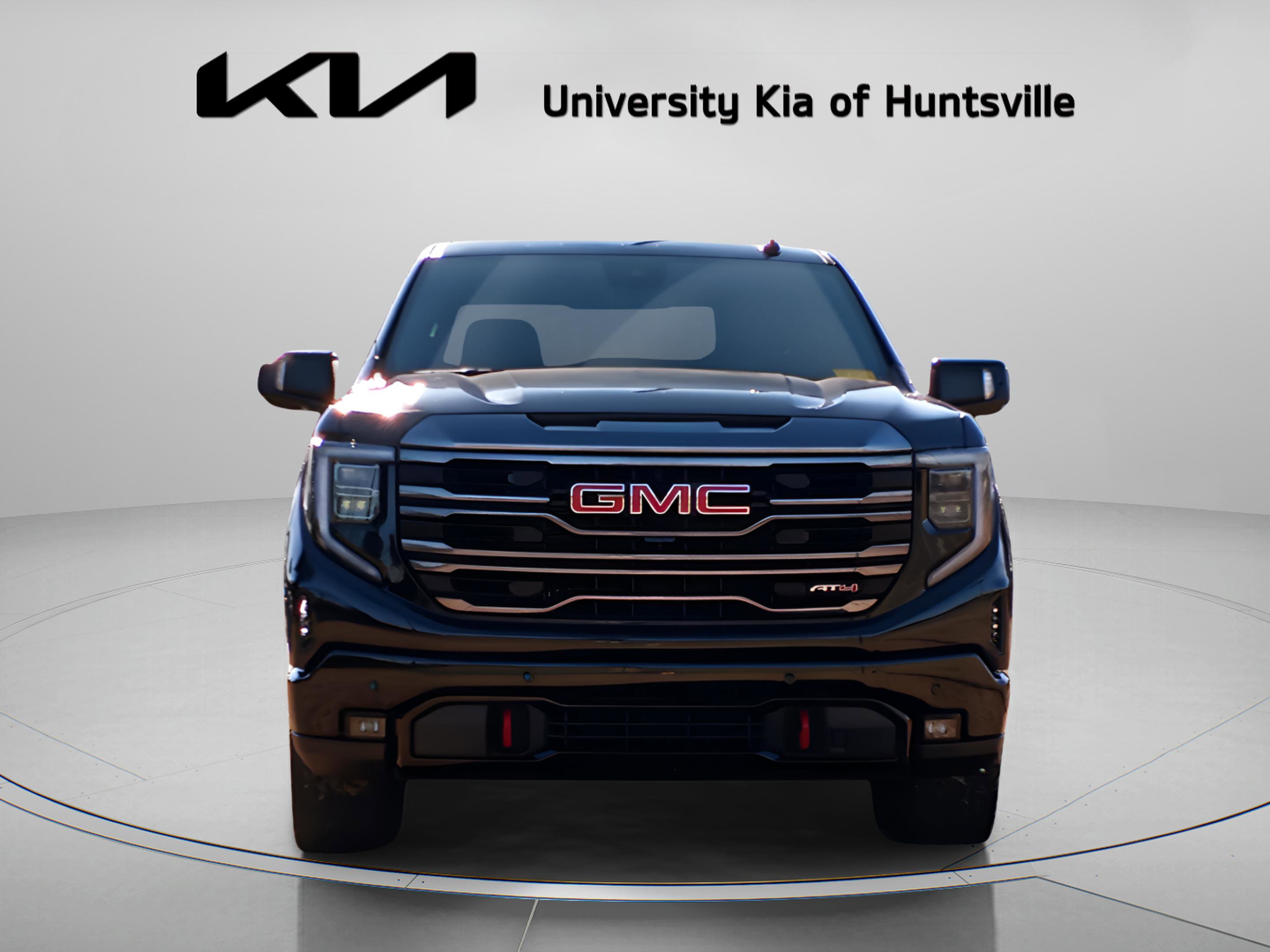 Used 2024 GMC Sierra 1500 AT4 w/ Technology Package image 3