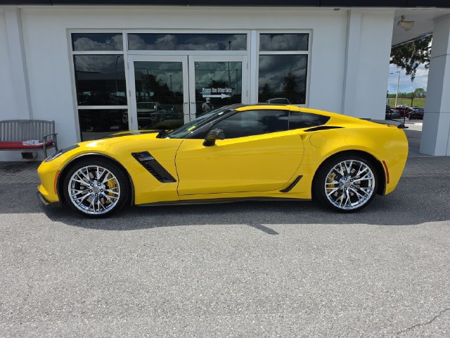 Certified 2016 Chevrolet Corvette Z06 w/ 3LZ Preferred Equipment Group RWD image 4