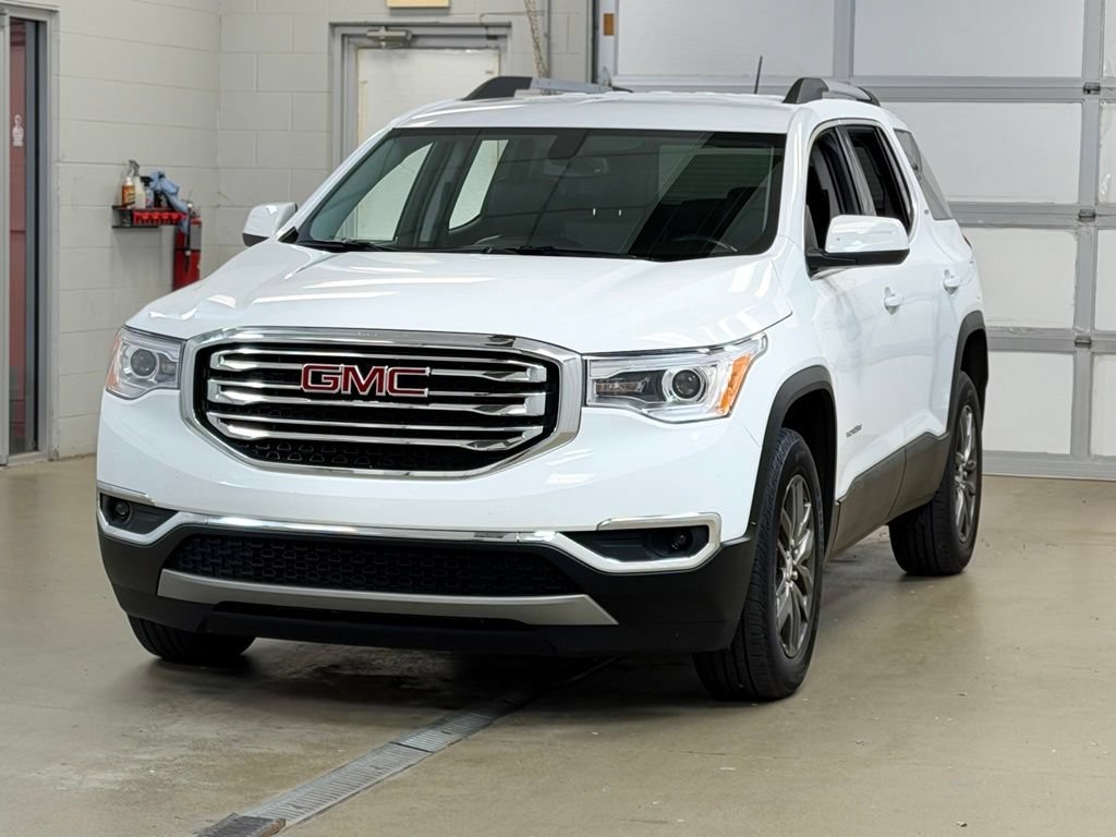 Used 2019 GMC Acadia SLT FWD image 3