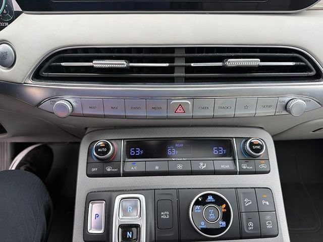 Used 2021 Hyundai Palisade Limited w/ Winter Package AWD/4WD image 12