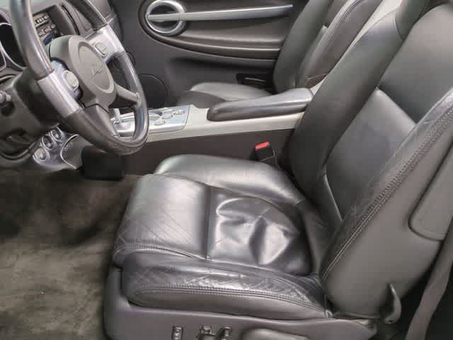 Used 2005 Chevrolet SSR w/ Preferred Equipment Group RWD image 17