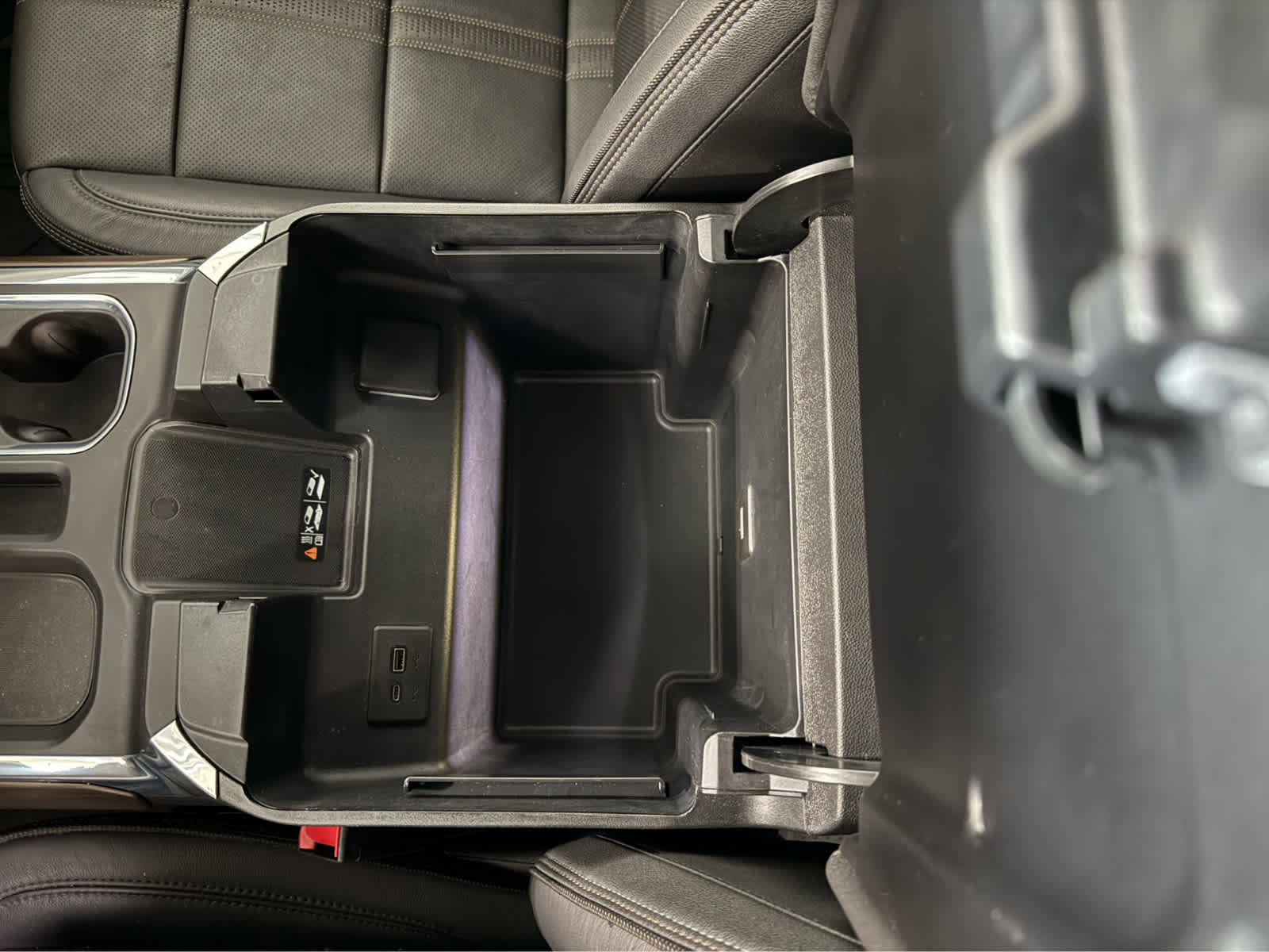 Certified 2024 Chevrolet Silverado 1500 High Country w/ High Country Premium Package image 24