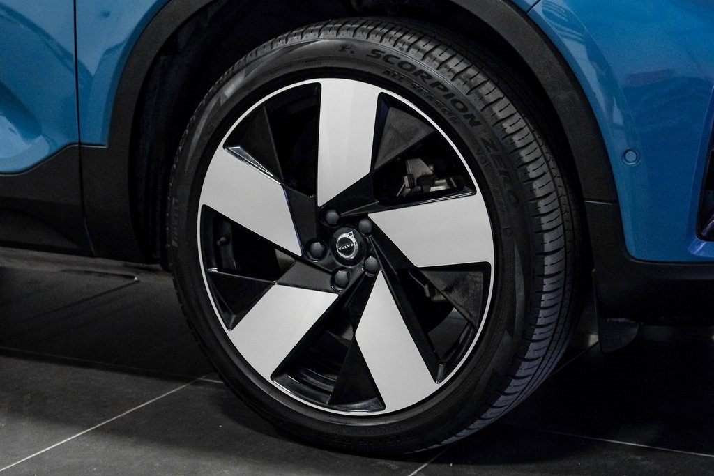 Used 2023 Volvo C40 P8 Recharge Ultimate image 58