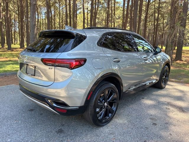 Used 2023 Buick Envision Essence w/ Sport Touring Package image 3