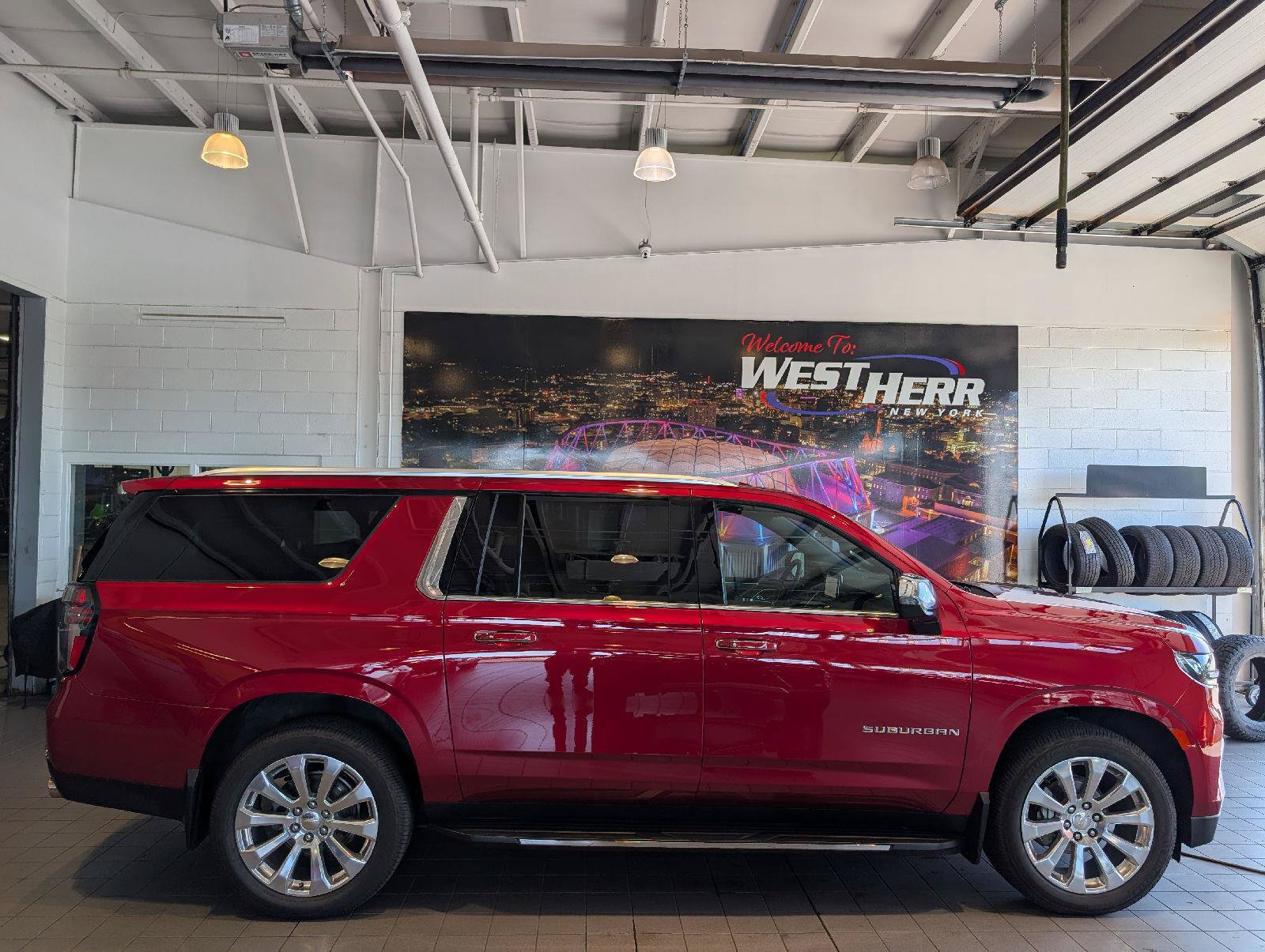 Used 2021 Chevrolet Suburban Premier AWD/4WD image 8
