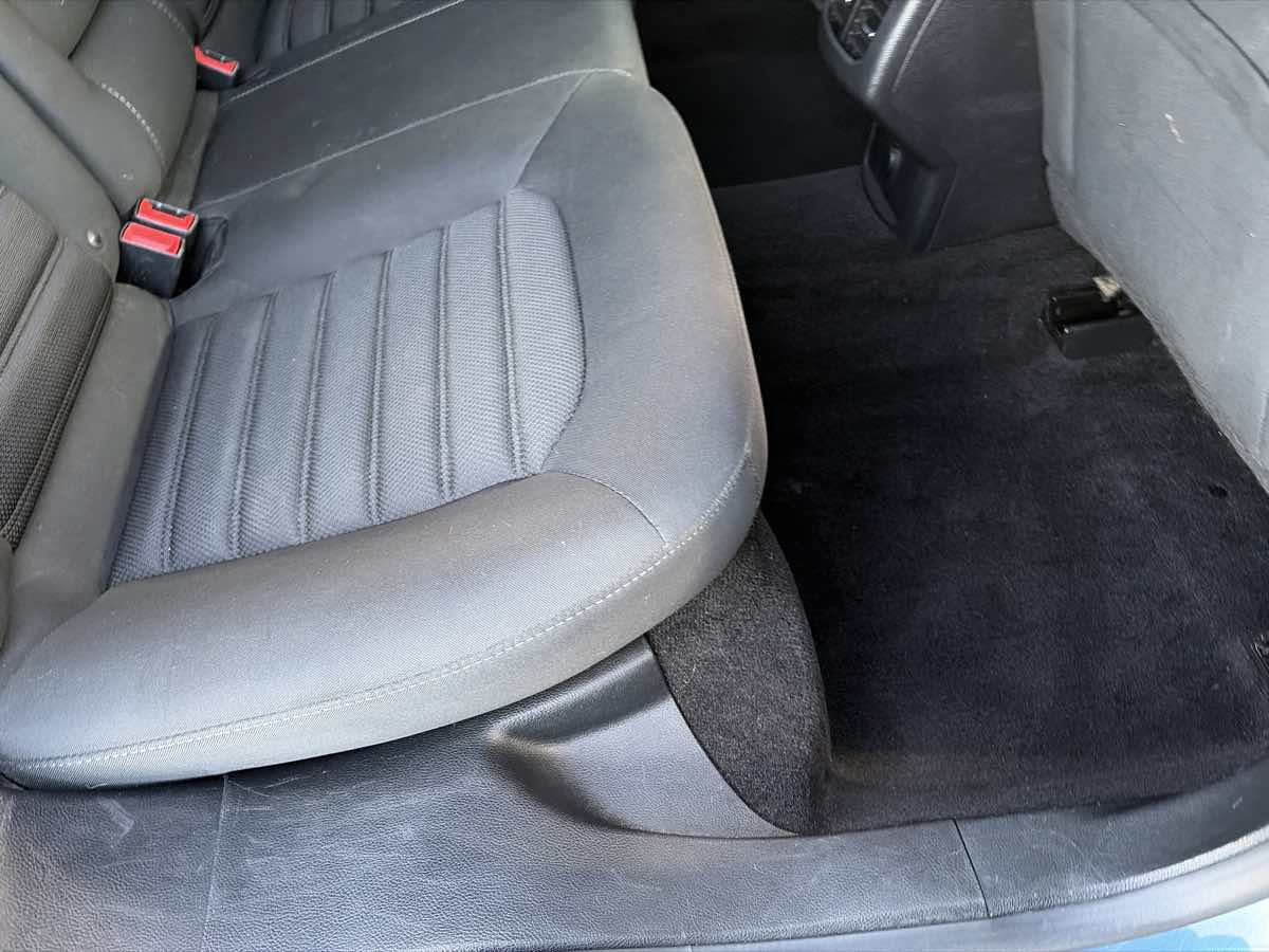 Used 2019 Ford Fusion SE FWD image 22