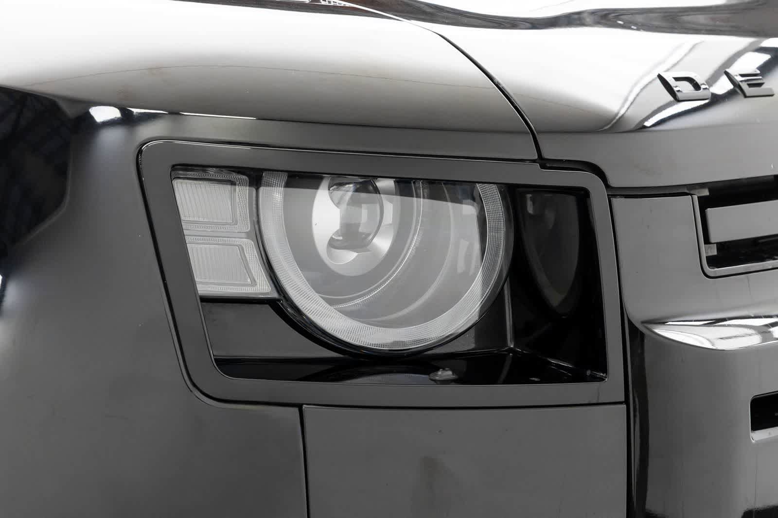 Used 2025 Land Rover Defender 110 S image 47