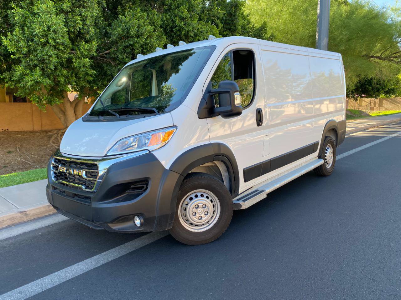 Used 2025 RAM ProMaster 2500 w/ U-Haul Equipment Group FWD image 55