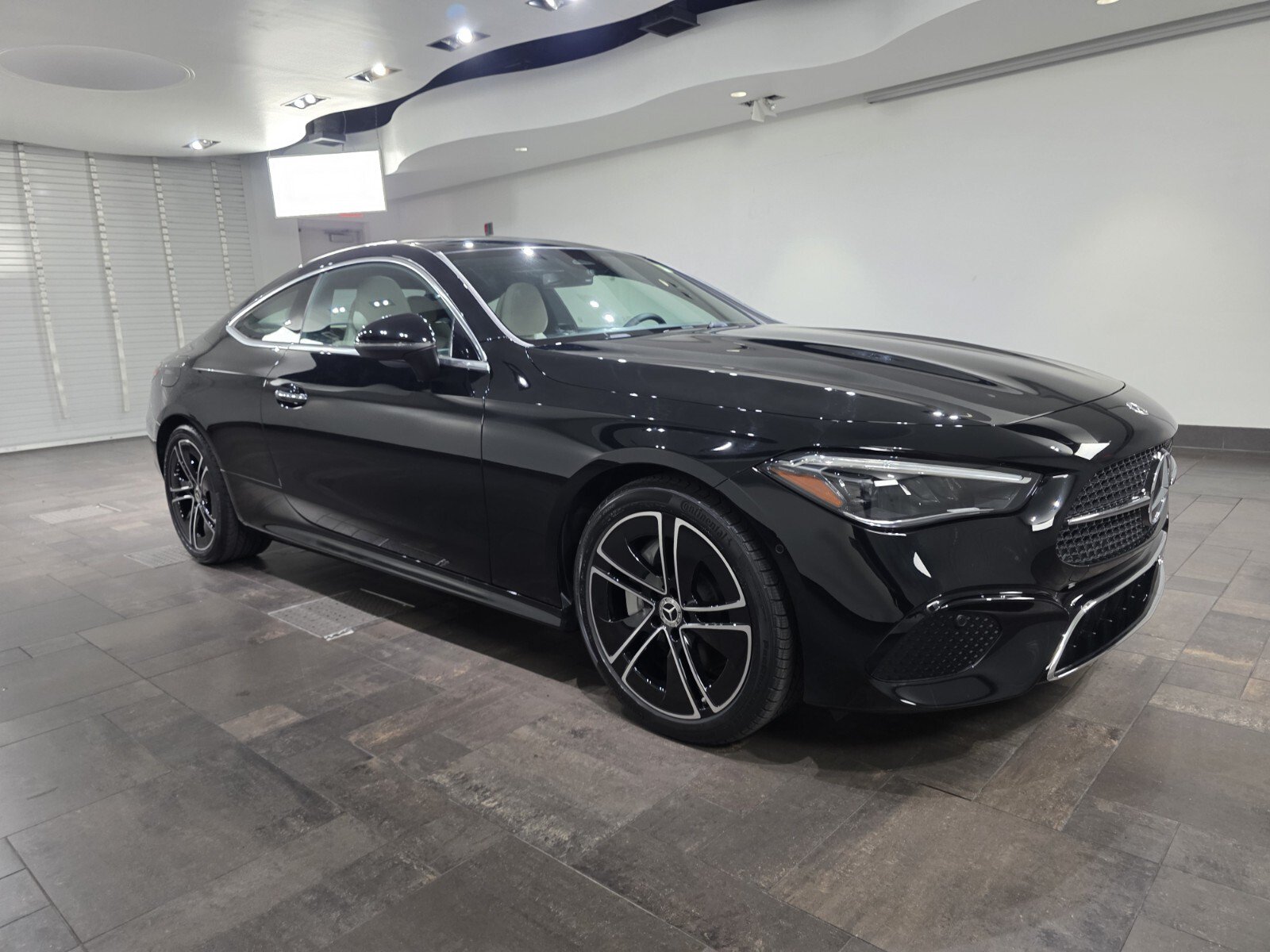 Used 2024 Mercedes-Benz CLE 300 4MATIC Coupe image 22