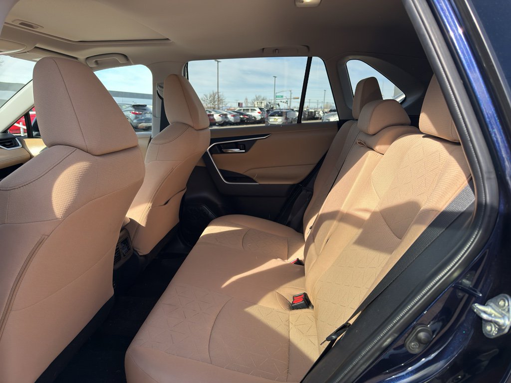 Used 2022 Toyota RAV4 XLE image 13
