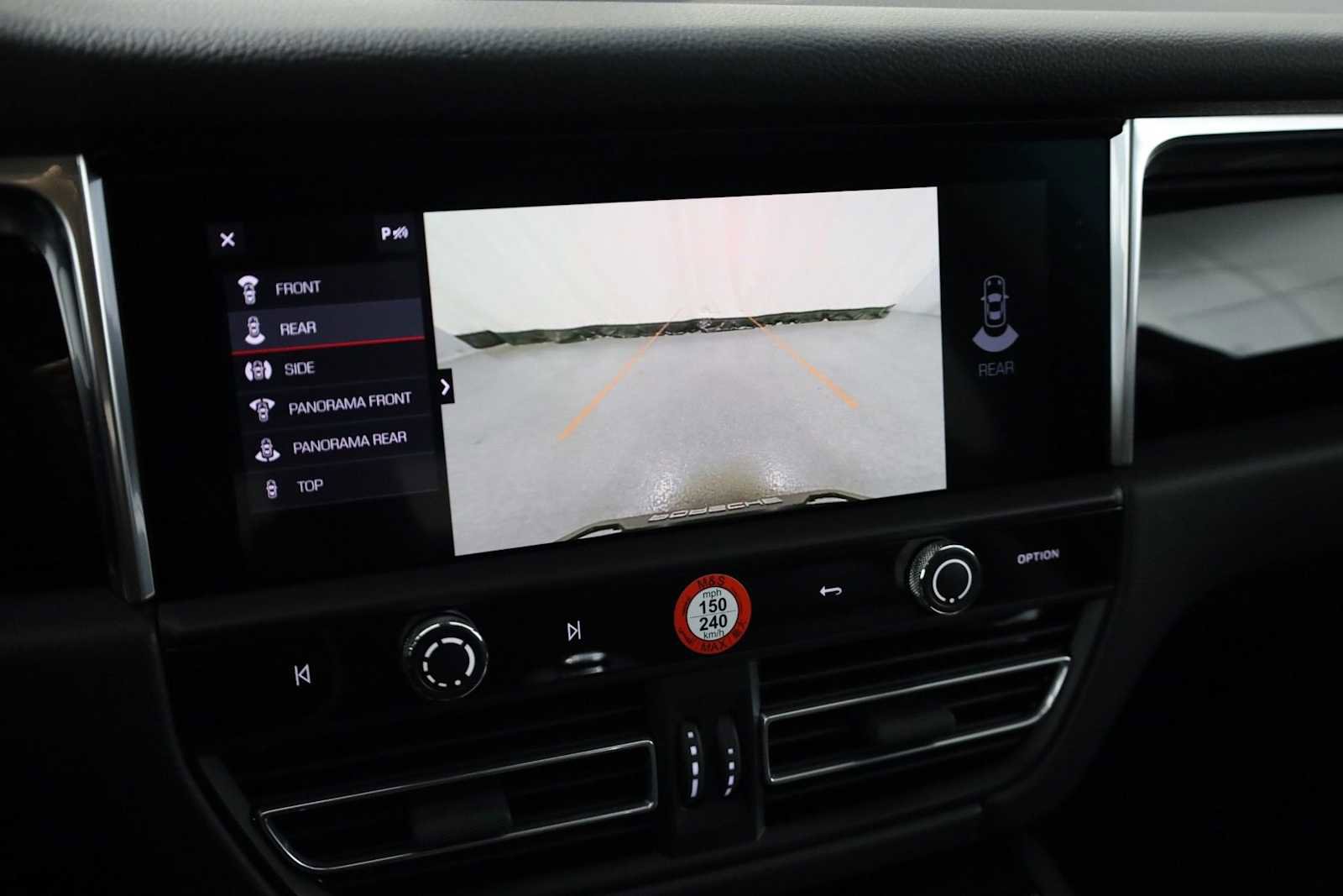 New 2026 Porsche Macan image 34