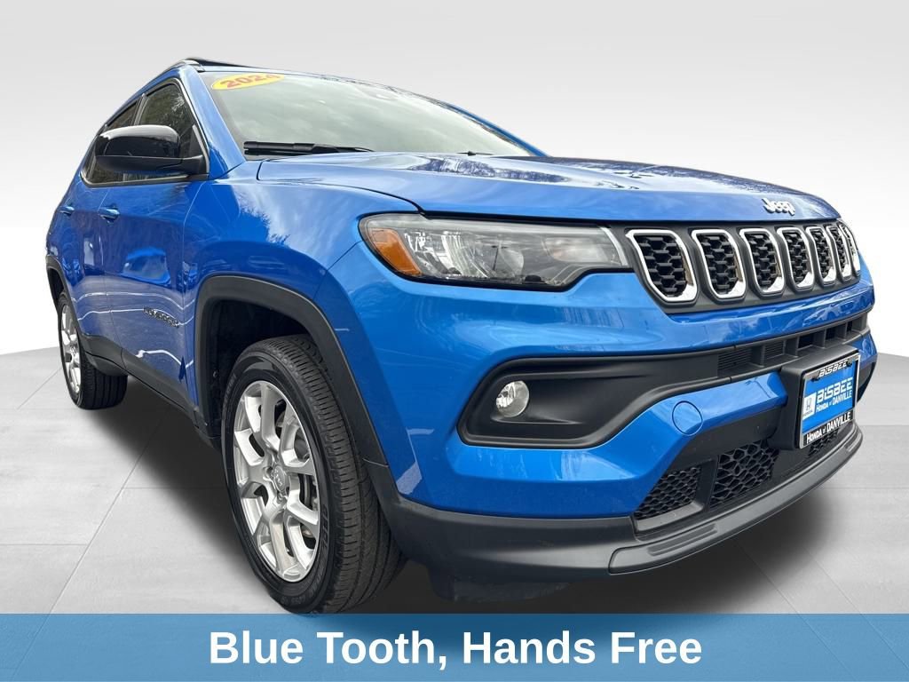 Used 2024 Jeep Compass Latitude image 10