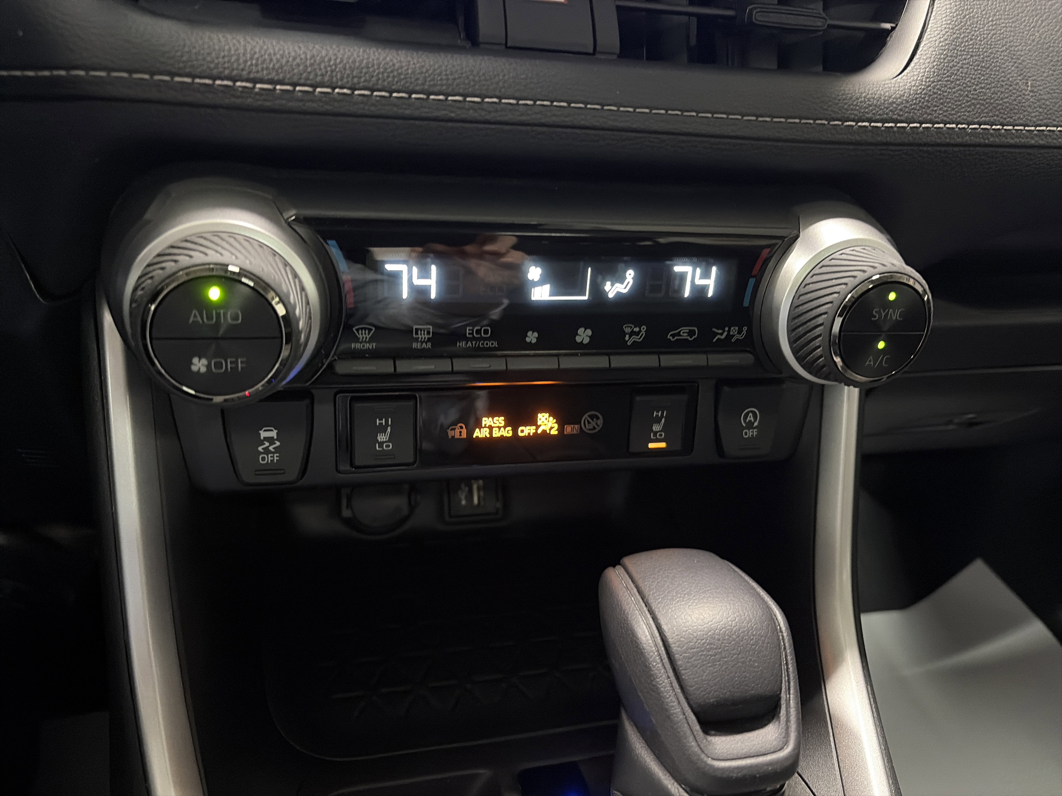 Used 2023 Toyota RAV4 XLE image 22