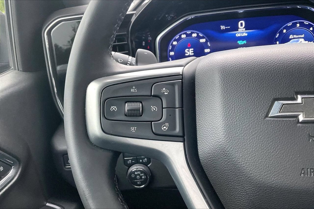 Used 2025 Chevrolet Silverado 1500 LT Trail Boss w/ Convenience Package II AWD/4WD image 30