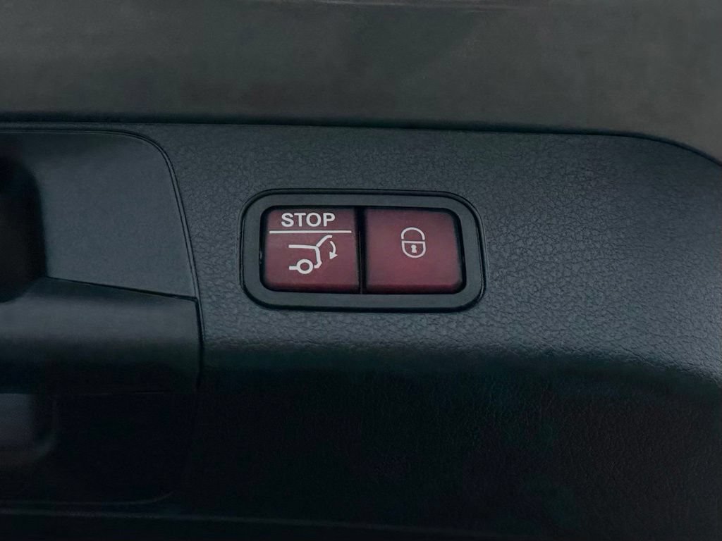 Certified 2026 Mercedes-Benz GLB 250 image 14