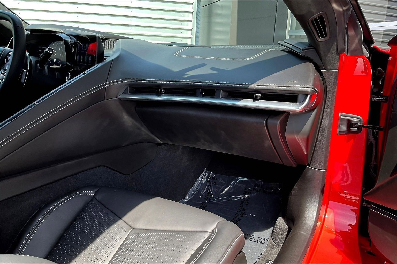 Used 2021 Chevrolet Corvette Stingray Premium Conv w/ Z51 Performance Package image 16