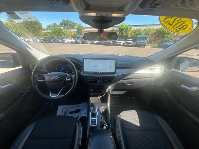 Used 2025 Ford Escape SE FWD image 20