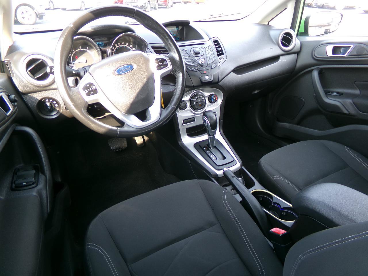 Used 2014 Ford Fiesta SE FWD image 26