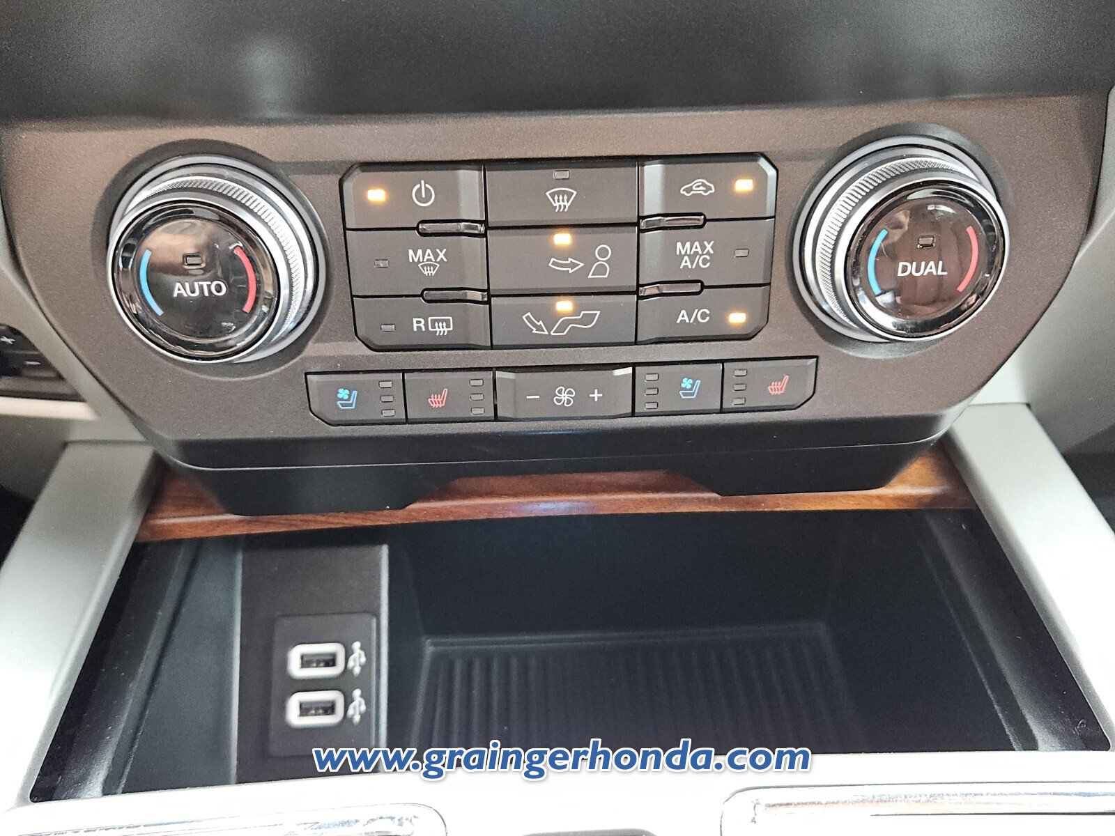 Used 2020 Ford F150 King Ranch w/ Equipment Group 601A Luxury AWD/4WD image 17