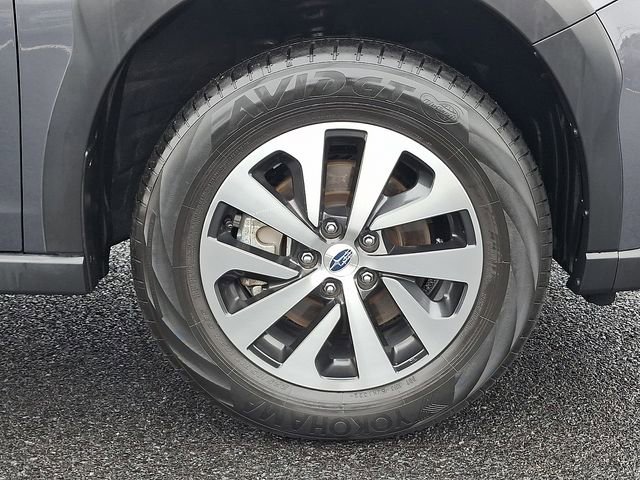 Used 2023 Subaru Outback Premium image 9