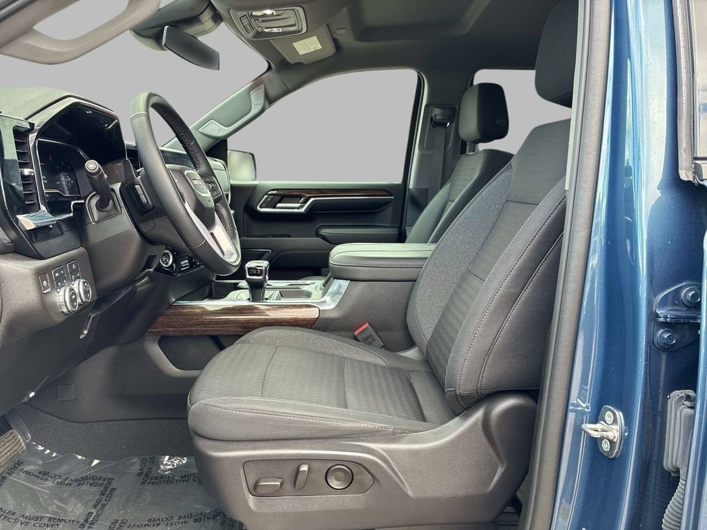 Used 2024 GMC Sierra 1500 Elevation AWD/4WD image 17