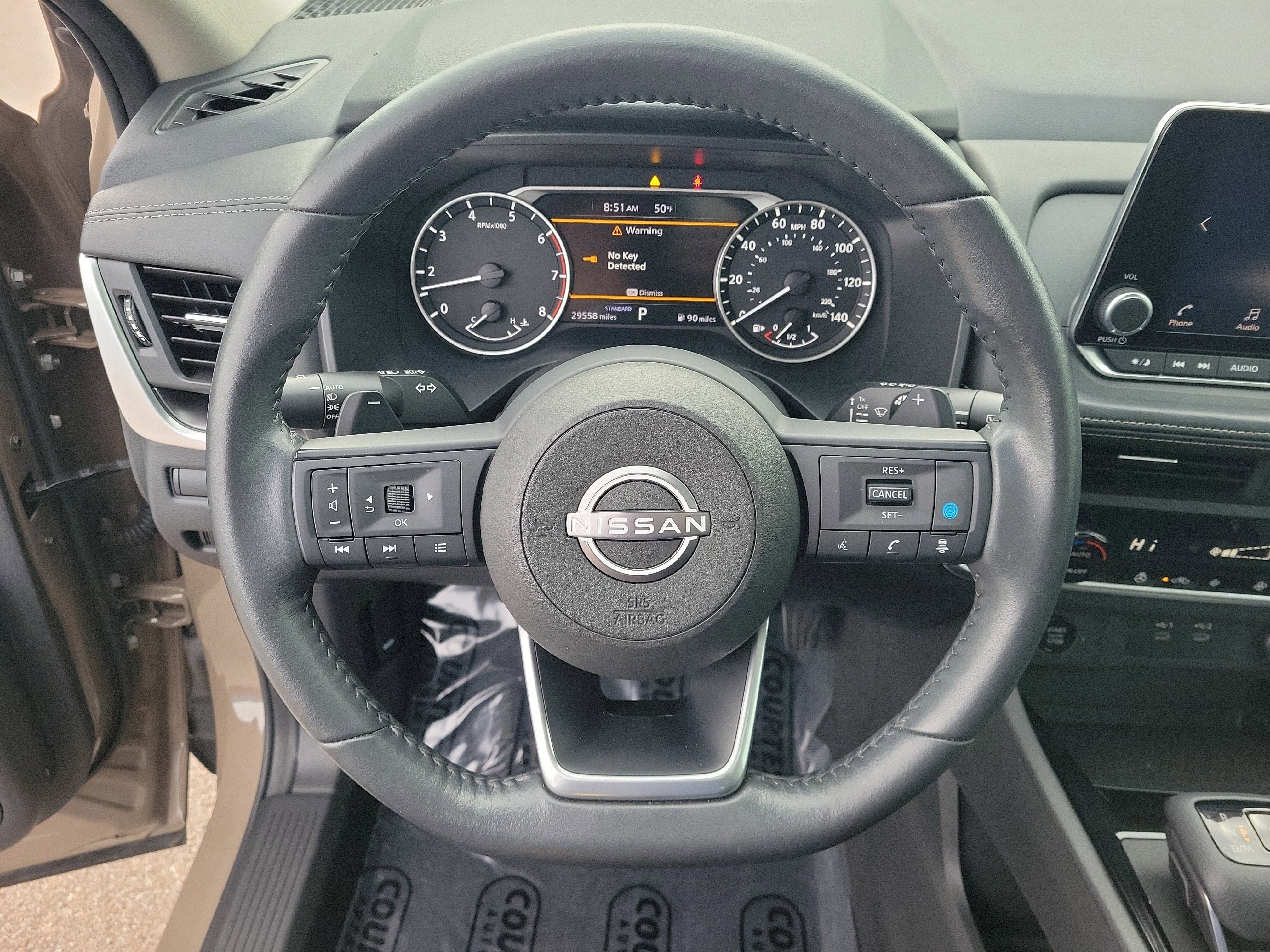 Used 2024 Nissan Rogue SV w/ SV Premium Package image 26