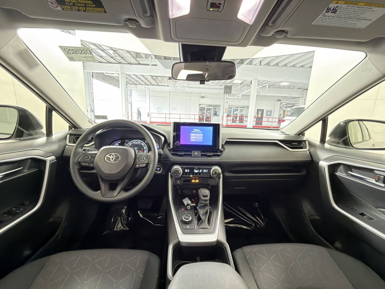 Used 2025 Toyota RAV4 XLE image 21