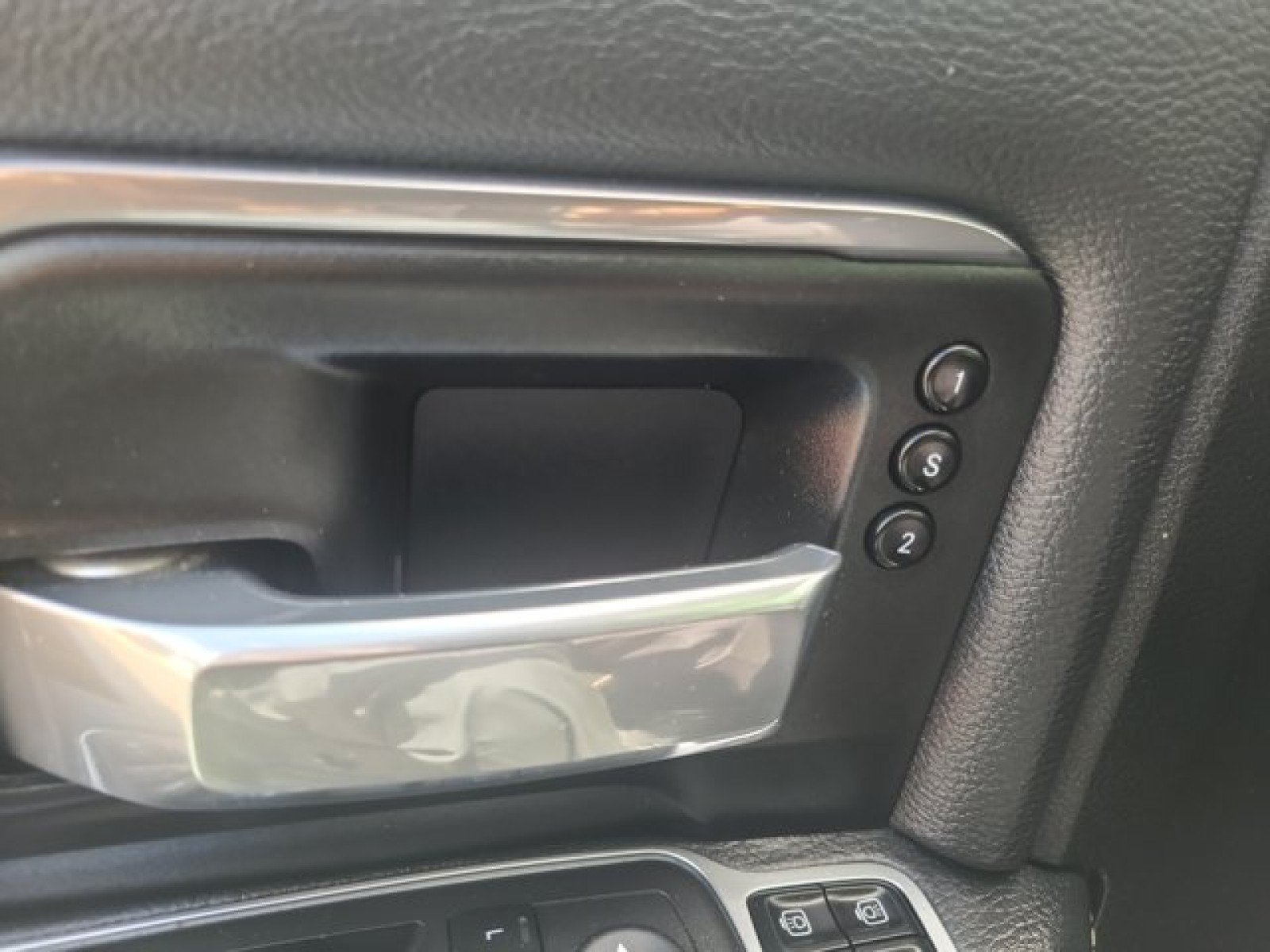Used 2024 RAM 2500 Laramie w/ Safety Group AWD/4WD image 25